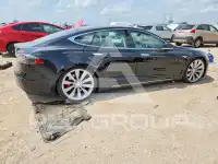 2014 Tesla Model S photo