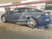 2014 Tesla Model S фото