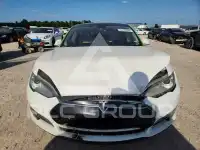 2014 Tesla Model S фото