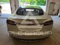 2014 Tesla Model S фото
