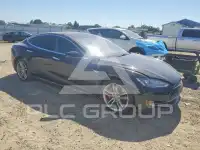 2014 Tesla Model S фото
