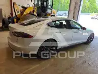 2014 Tesla Model S фото
