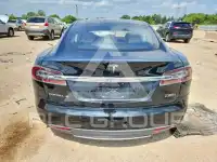 2014 Tesla Model S photo
