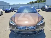 2014 Tesla Model S фото