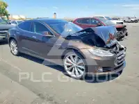 2014 Tesla Model S фото
