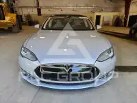 2014 Tesla Model S фото