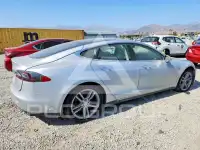 2014 Tesla Model S фото