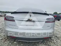 2014 Tesla Model S фото