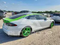 2014 Tesla Model S фото