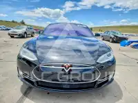 2014 Tesla Model S фото