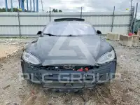 2014 Tesla Model S photo