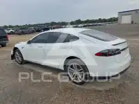 2014 Tesla Model S фото