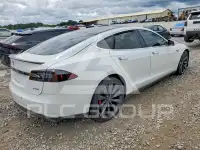 2014 Tesla Model S фото