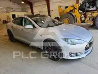 2014 Tesla Model S фото