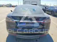 2014 Tesla Model S photo