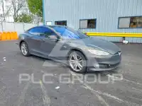 2014 Tesla Model S photo