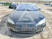 2014 Tesla Model S фото