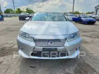 2014 Lexus ES300 photo