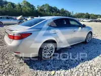 2014 Lexus ES350 photo