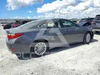 2014 Lexus ES350 photo