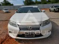2014 Lexus ES350 photo