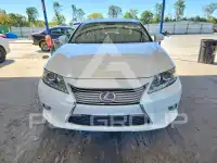 2014 Lexus ES350 photo