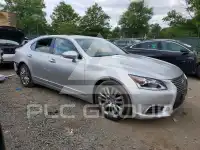 2014 Lexus LS460 photo