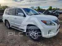 2014 Lexus LX570 photo