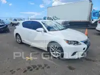 2014 Lexus CT200 photo