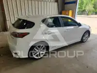 2014 Lexus CT200 photo