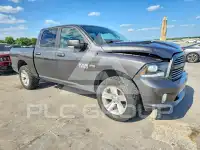 2014 RAM 1500 photo