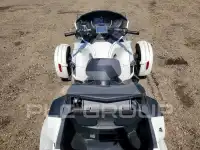 2014 Can-AM SPYDER фото