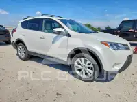 2014 Toyota RAV4 photo