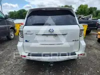 2014 Toyota RAV4 photo