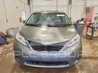 2014 Toyota SIENNA фото