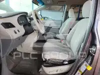 2014 Toyota SIENNA photo