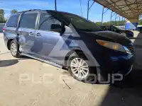 2014 Toyota SIENNA фото