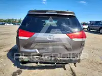 2014 Toyota SIENNA фото
