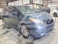 2014 Toyota SIENNA фото