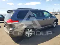 2014 Toyota SIENNA фото
