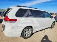 2014 Toyota SIENNA фото