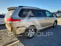2014 Toyota SIENNA фото