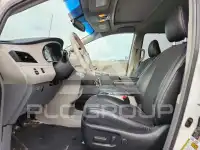 2014 Toyota SIENNA photo