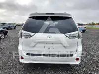 2014 Toyota SIENNA photo