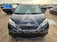 2014 Toyota SIENNA фото