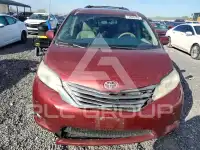 2014 Toyota SIENNA фото