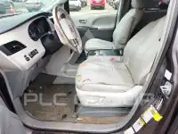 2014 Toyota SIENNA фото