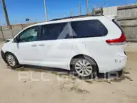 2014 Toyota SIENNA фото
