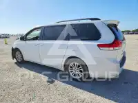 2014 Toyota SIENNA фото