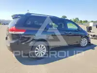 2014 Toyota SIENNA photo